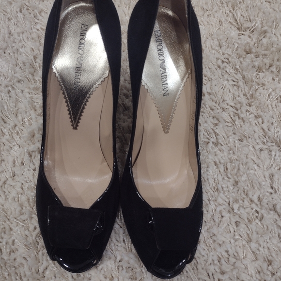 Armani heels - Picture 4 of 9